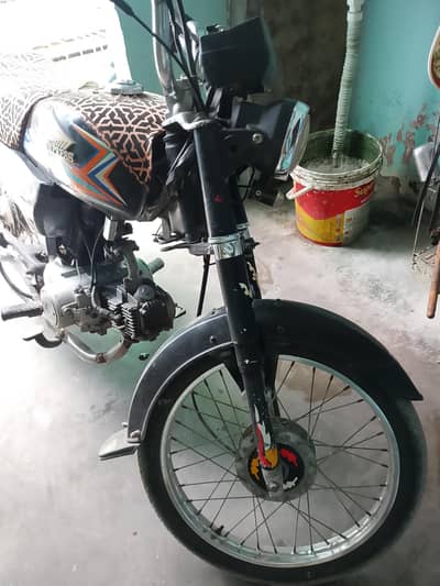 impress 2022 opper say thori raff lag rahi engine tyre rim har chiz ok