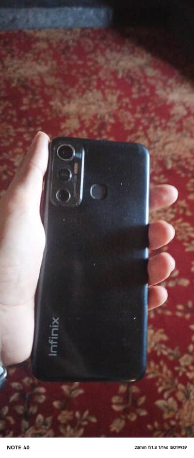 Infinix Hot 11