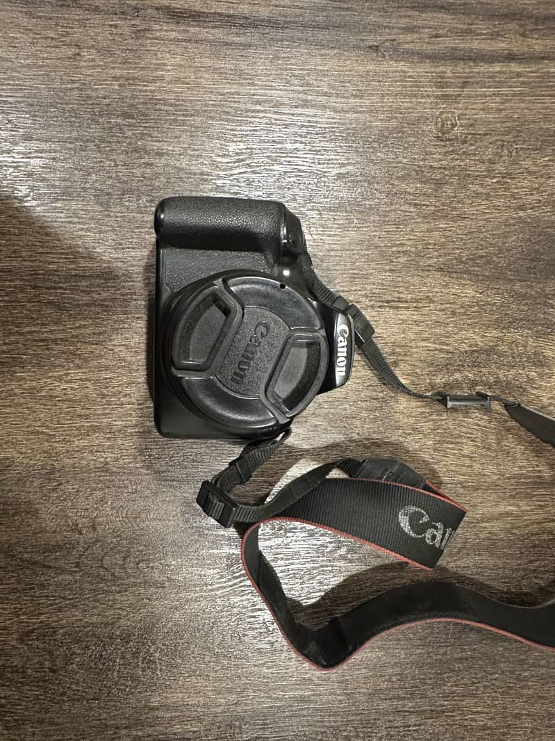 Canon EOS 1300D 1
