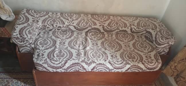 used wooding & bed