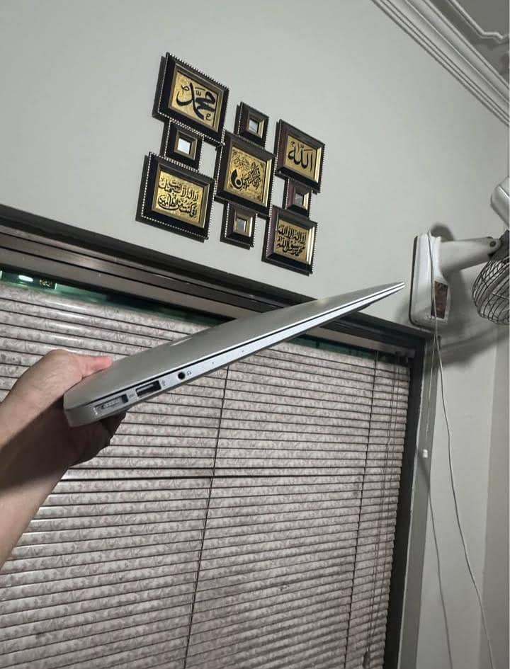 Apple MacBook 2017 1