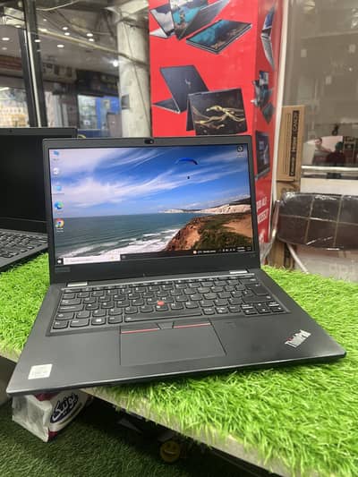 Lenovo i5-10th Gen 8GB RAM SSD 256GB Best Conditions //