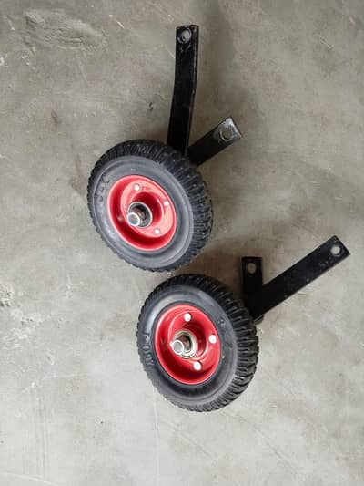 Electric Scotty side supporting wheels