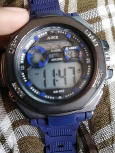 in good condition if you interested please chat me on olx