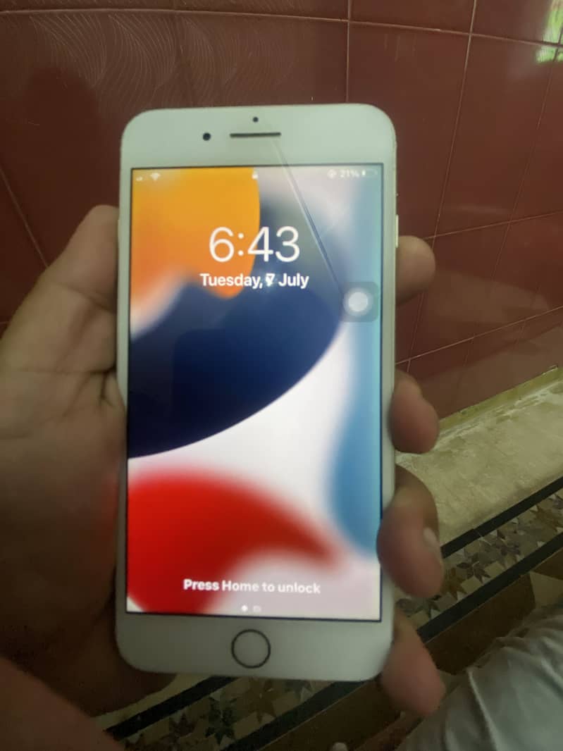 Apple iPhone 7 Plus 3