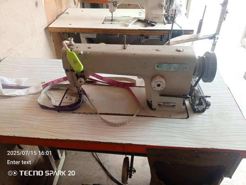 3 star Tailor 1 machine ki price ha 3