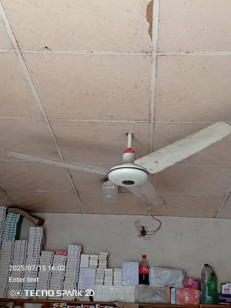 3 star Tailor 1 machine ki price ha 15