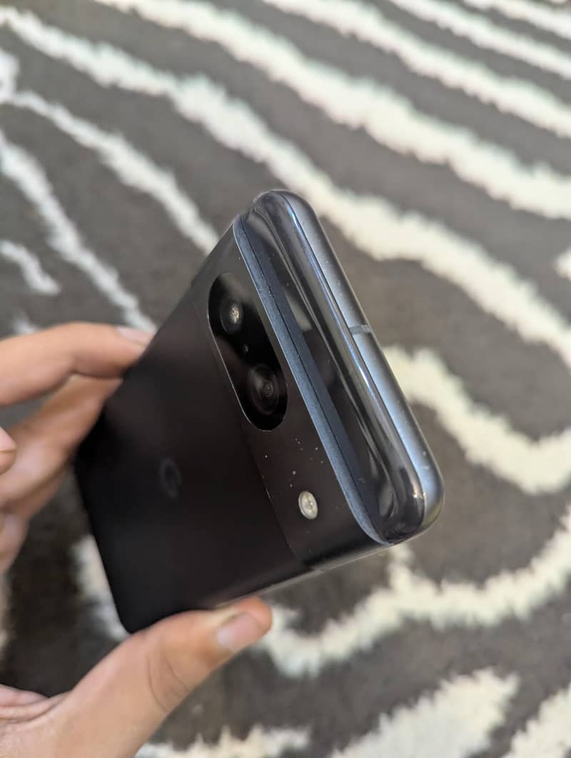 Google Pixel 8 2