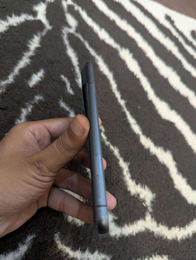 Google Pixel 8 5
