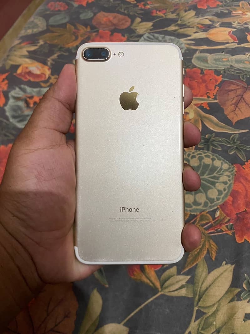 Apple iPhone 7 Plus 3