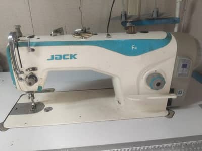 JACK F4 SEWING MACHINE