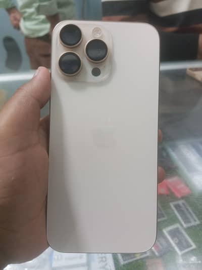 Apple iPhone 16 Pro Max