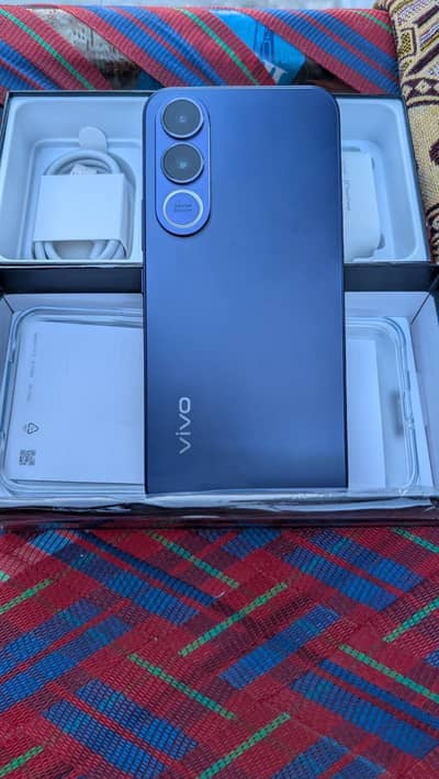 Vivo V70 FE 5G