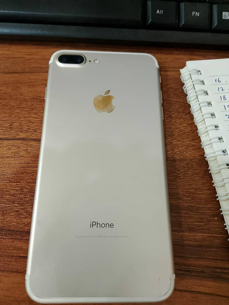 Apple iPhone 7 Plus 1