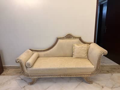 Dewan Sofa