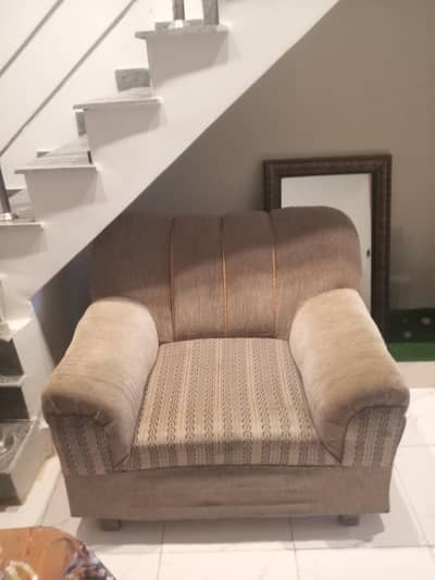 5 seater sofa set in iskin colour