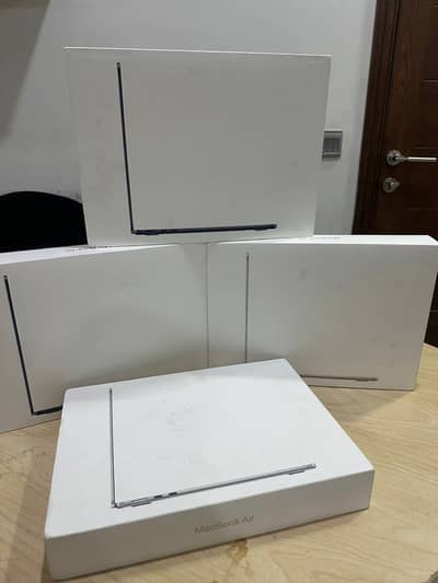 Apple Macbook Air M5 13.6" | 16GB RAM | 512GB SSD | Box Pack