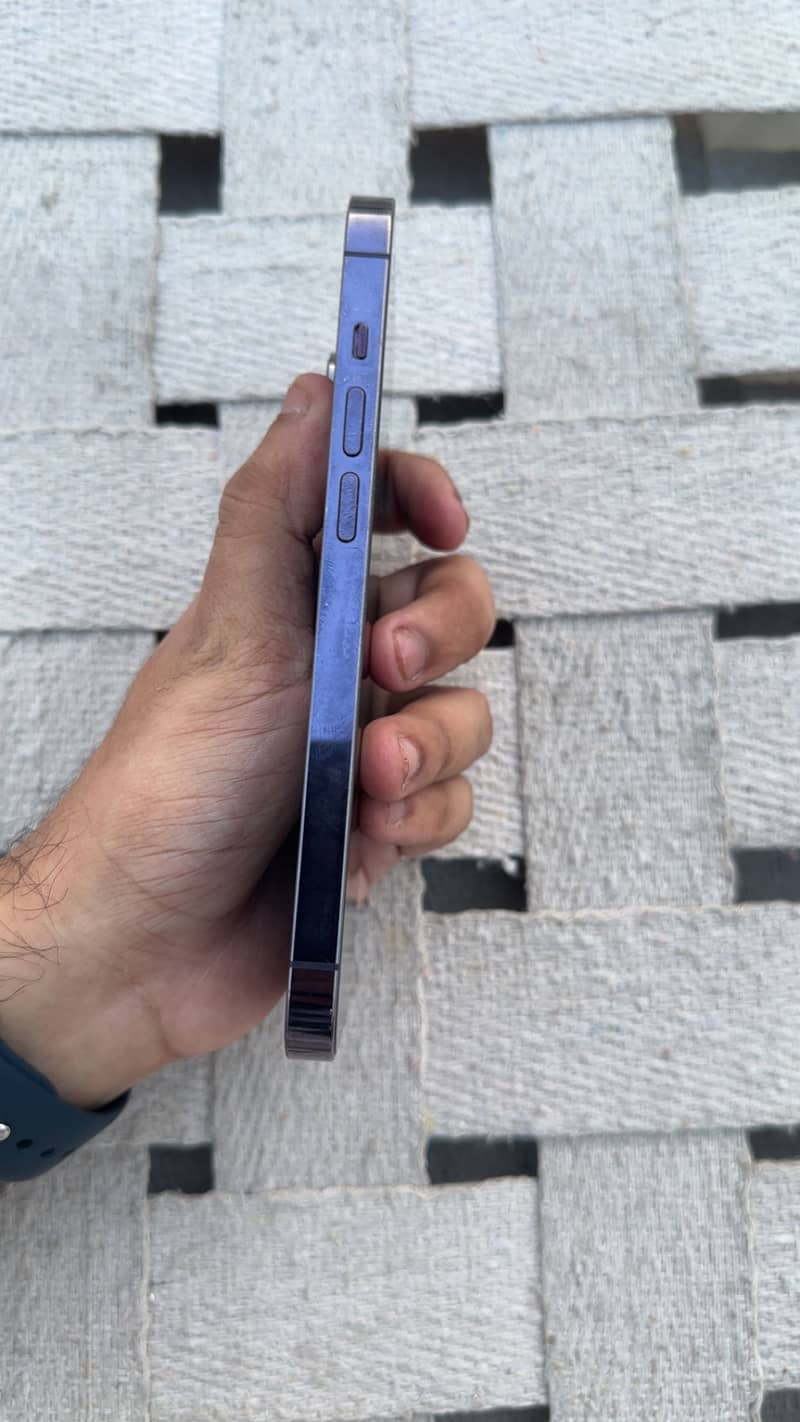 Apple iPhone 14 Pro 3