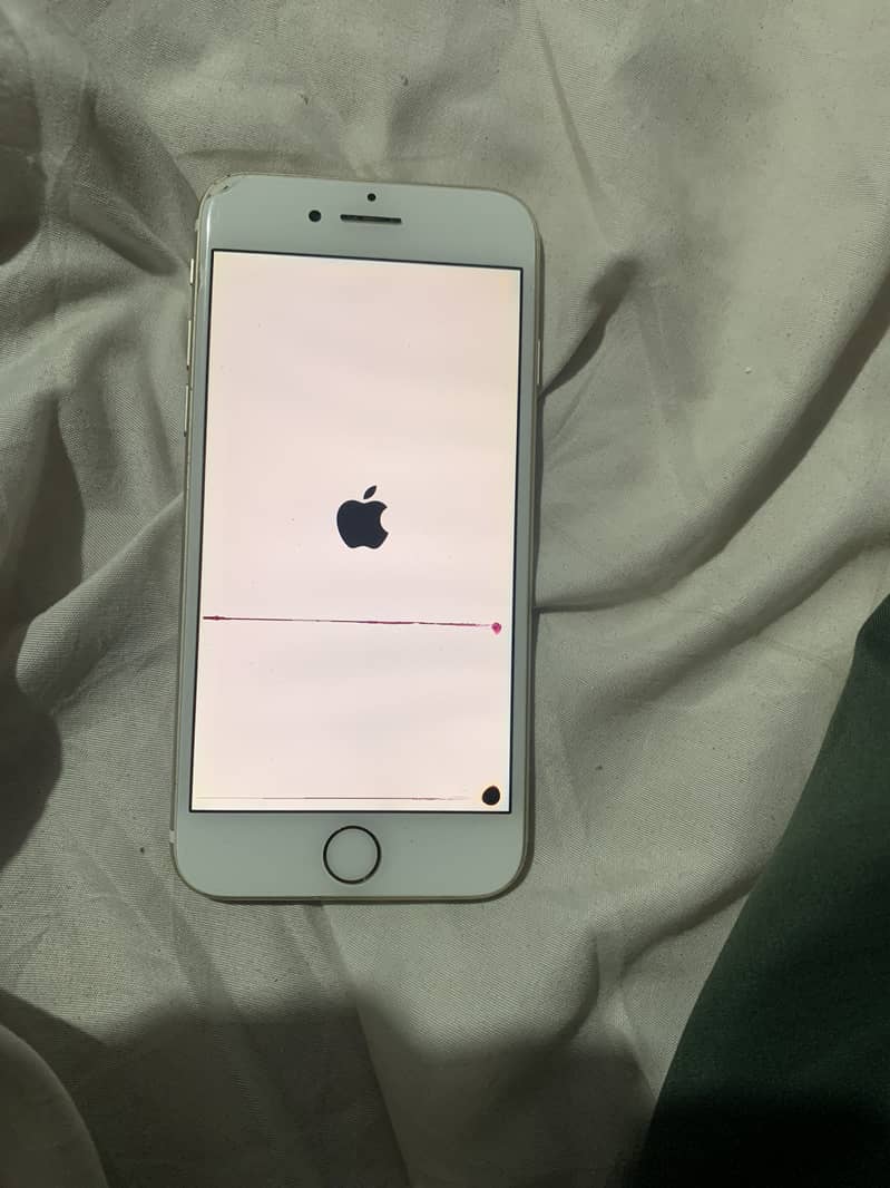 Apple iPhone 7 0