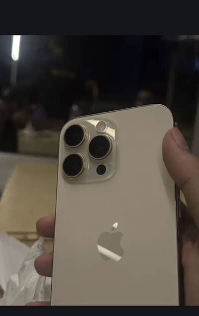 Apple iPhone 16 Pro Max