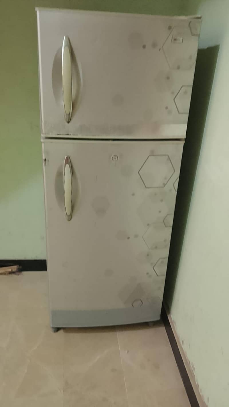 refrigerator 4