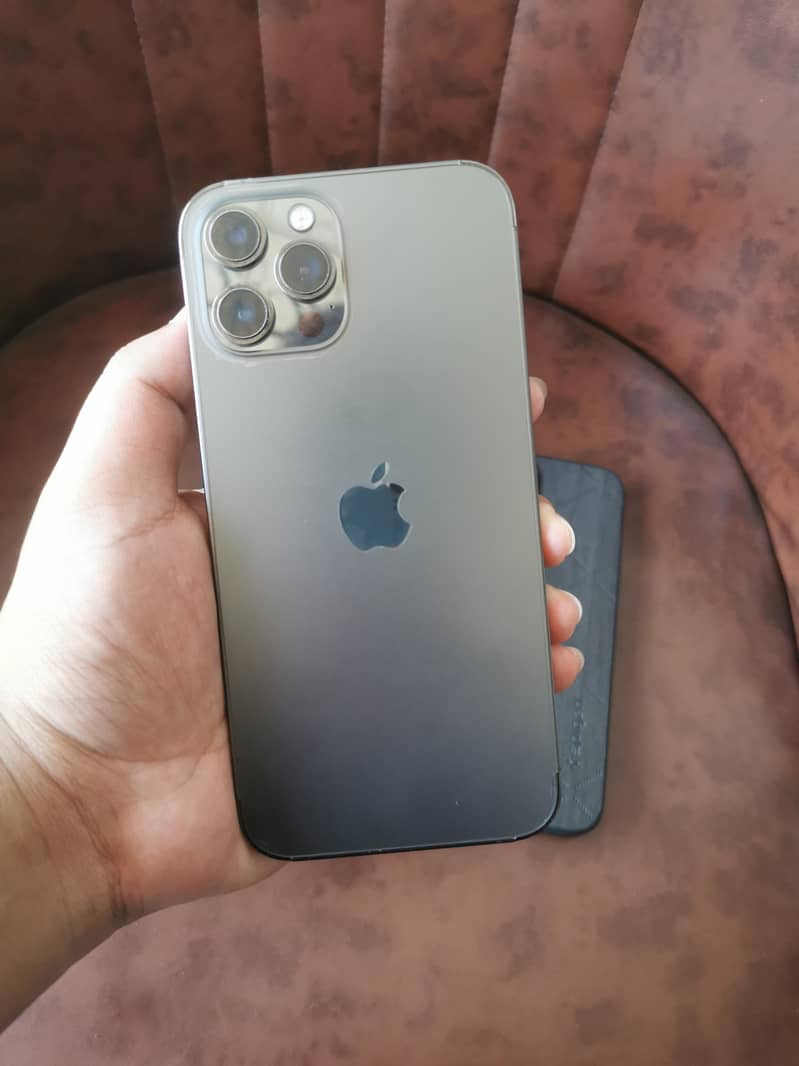 iPhone 12 Pro Max 6