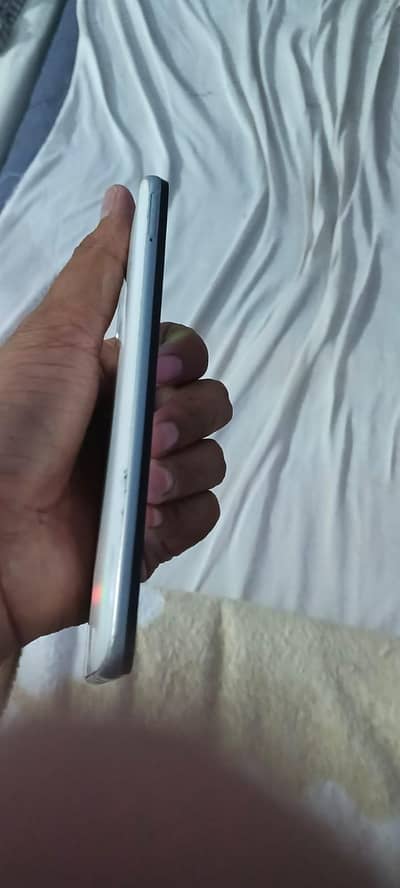 Samsung Mobile A50