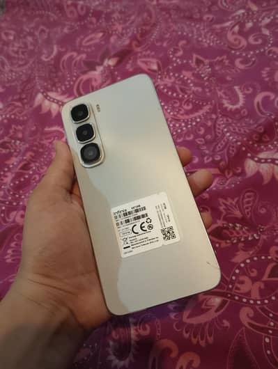 Infinix hot 60i 6 gb ram 128 gb storage