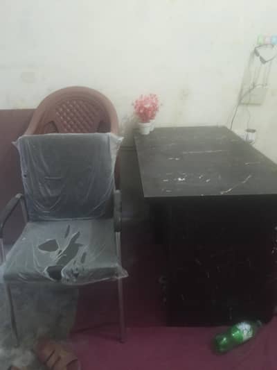 table chair fan wifi device wifi wire