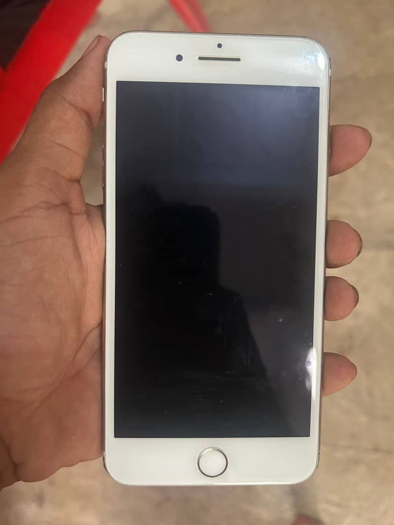 Apple iPhone 7 Plus 3