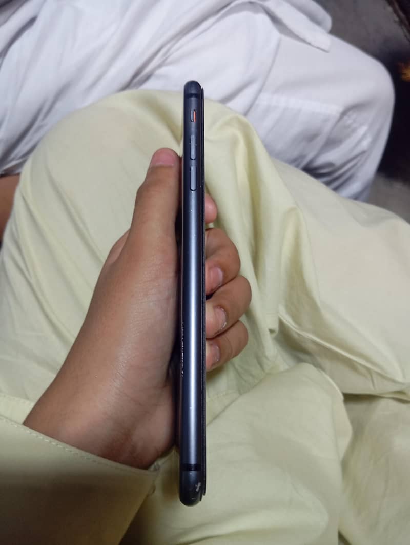 Apple iPhone 8 Plus 2