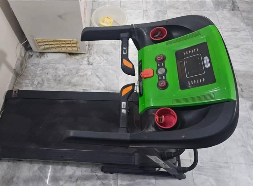 Treadmill Good Condition 2