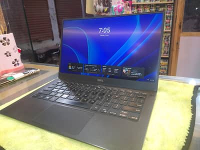 Dell XPS 13 9350 | Core i5 6th Gen | 8GB RAM | 256GB SSD | Premium