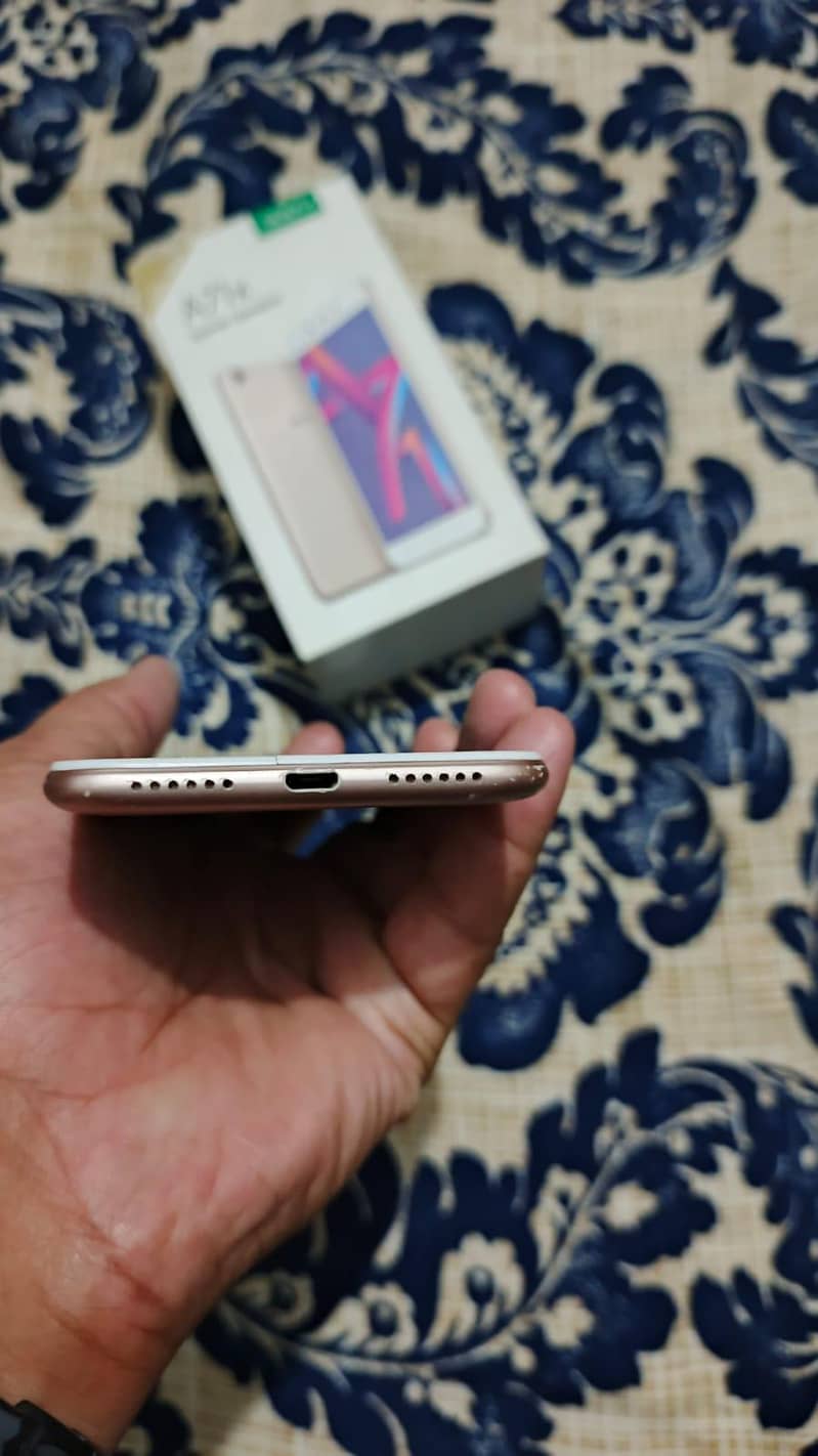 OPPO A71k 3