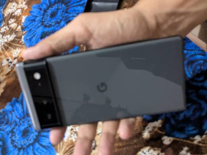 Google Pixel 6 Mint Condition 6