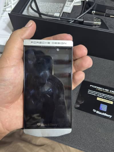 BlackBerry Porsche design P’9982