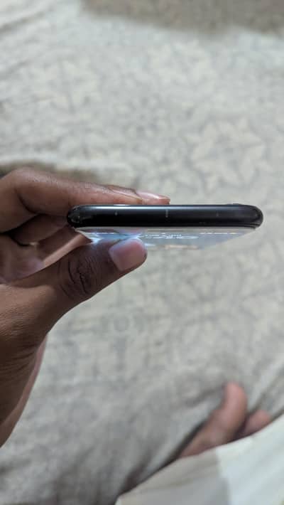 Apple iPhone SE