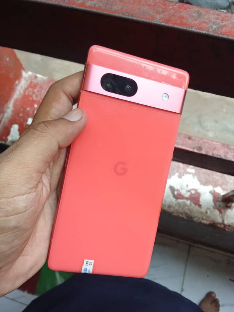 Google Pixel 7a 2