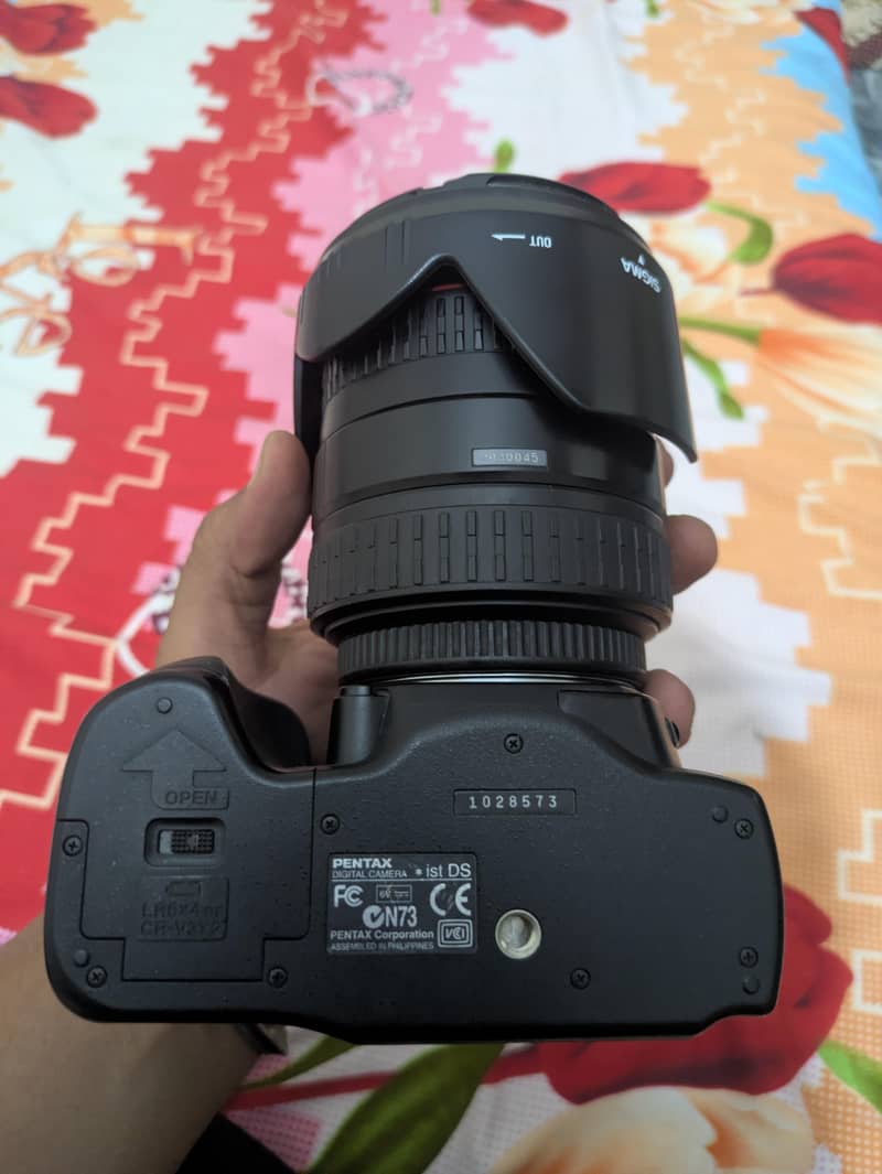 PANTAX DIGITAL CAMERA 1