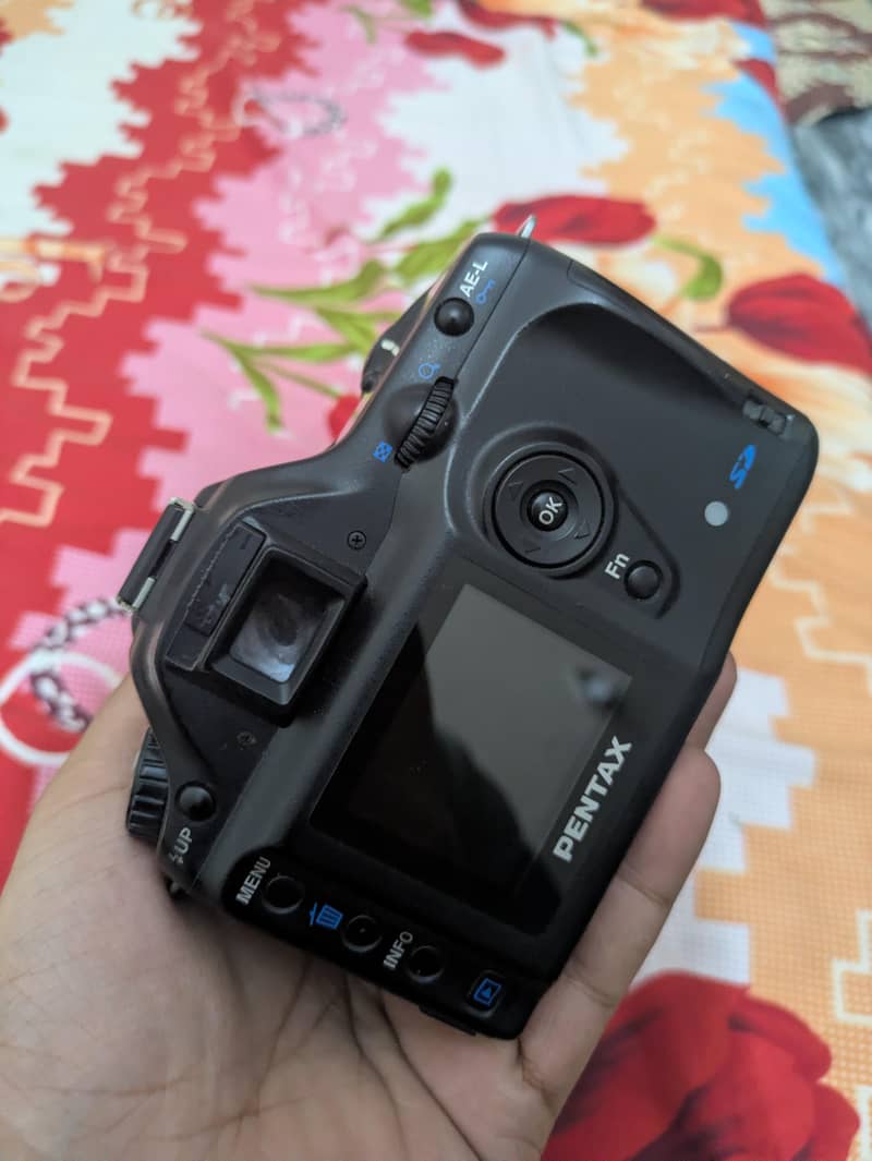PANTAX DIGITAL CAMERA 4
