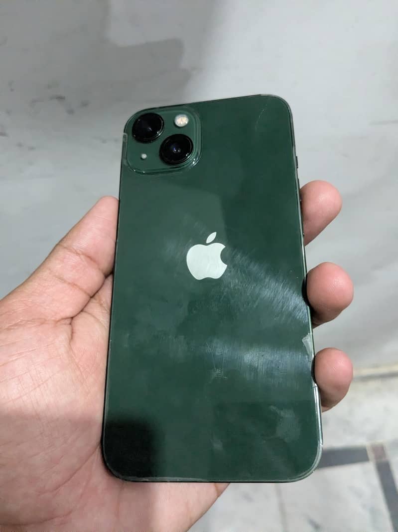 Apple iPhone 13 0