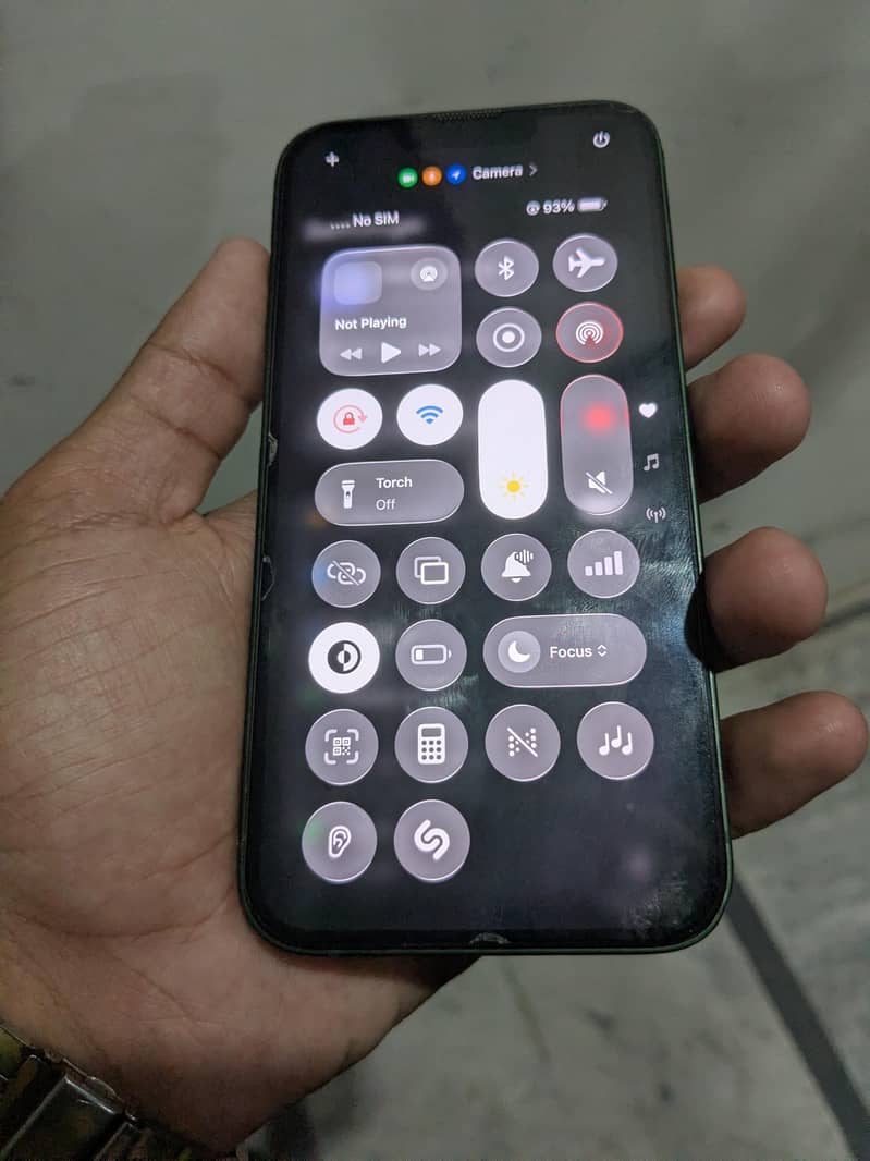 Apple iPhone 13 4