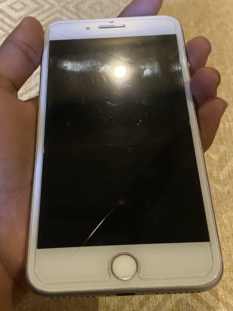 Apple iPhone 7 Plus 5