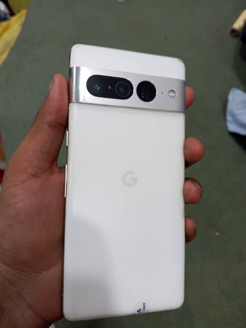 Google Pixel 7 Pro 2