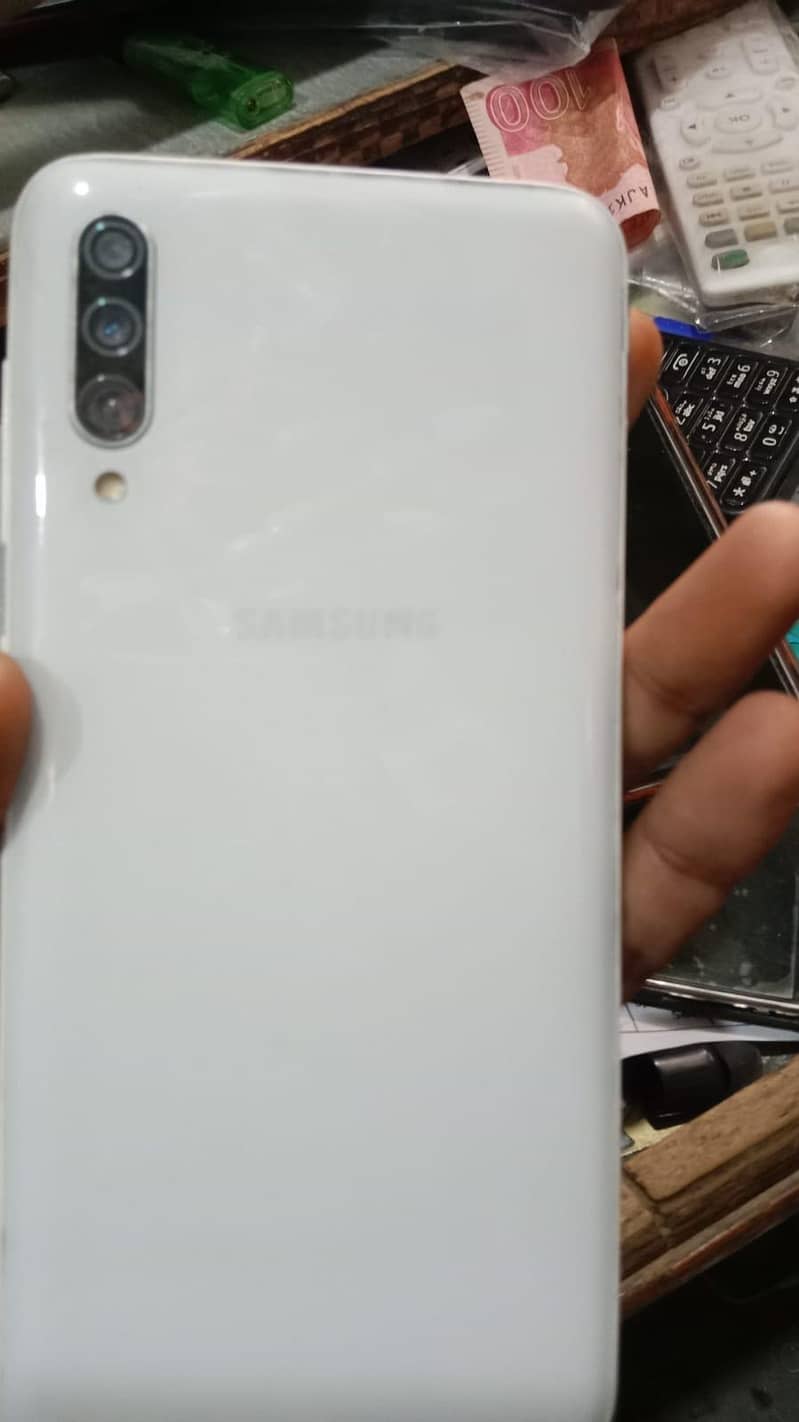 Samsung a30s 0