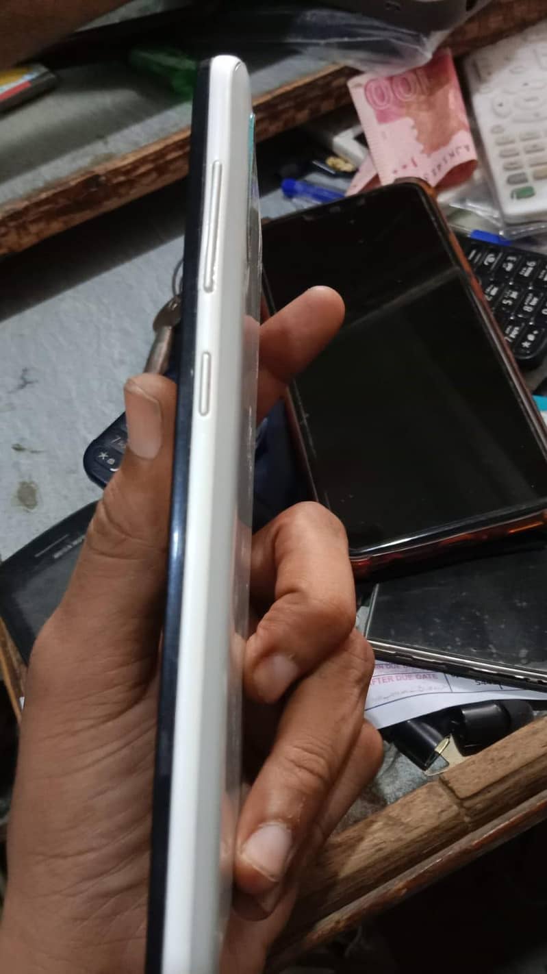 Samsung a30s 3