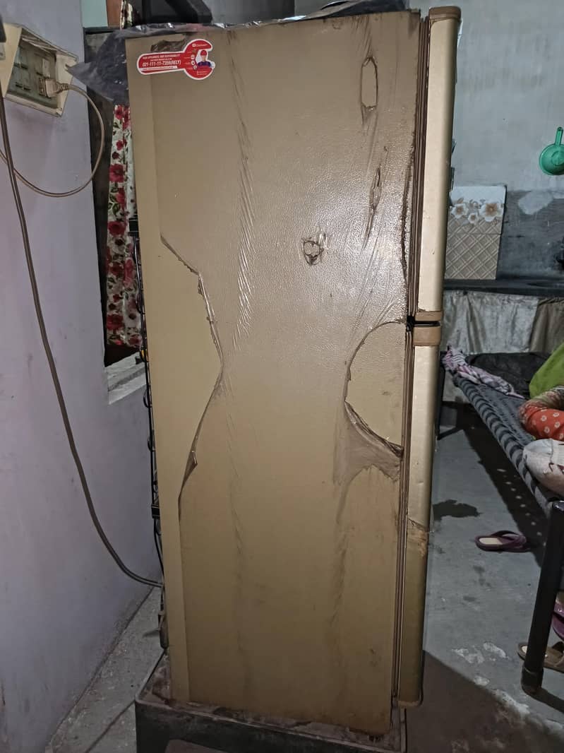 Dawlance fridge 0