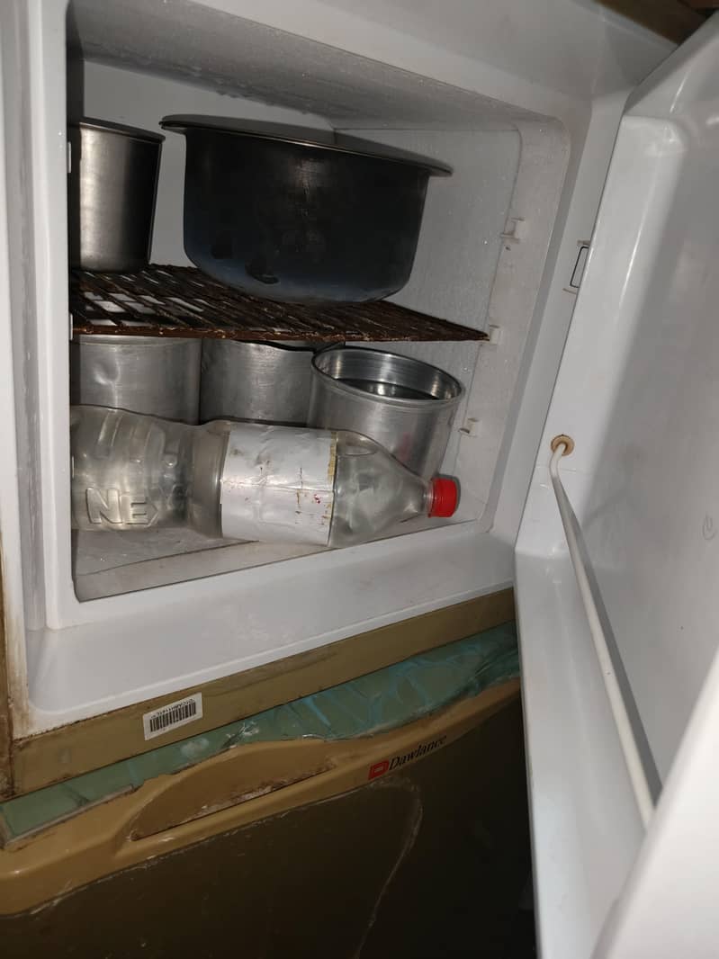 Dawlance fridge 8