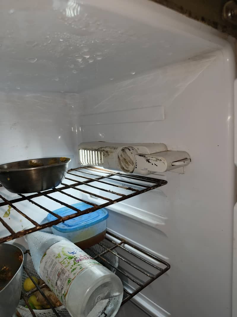 Dawlance fridge 14