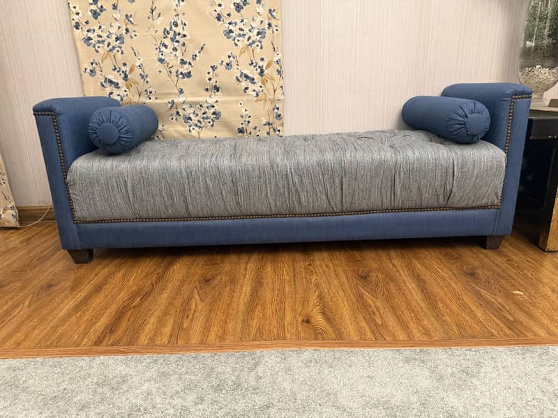 Sofas and tables 3